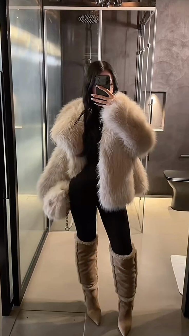 VIRAL FAUX FUR JACKET